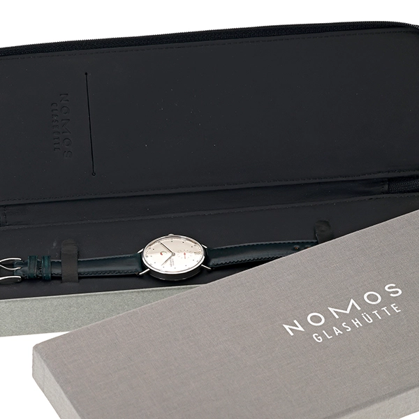 Herrenuhr Nomos 'Metro Datum Gangreserve' Handaufzug