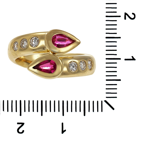 Ring, 14K, Gelbgold, Brillanten, Rubine