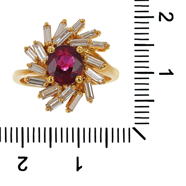 Ring, 18K, Gelbgold, Rubin, Diamanten