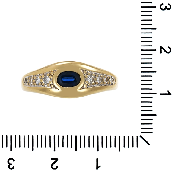 Ring, 18K, Gelbgold, 1 Saphir, 8 Brillanten
