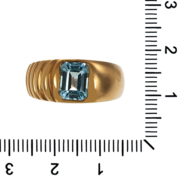 Ring, 9K, Gelbgold, Topas blau