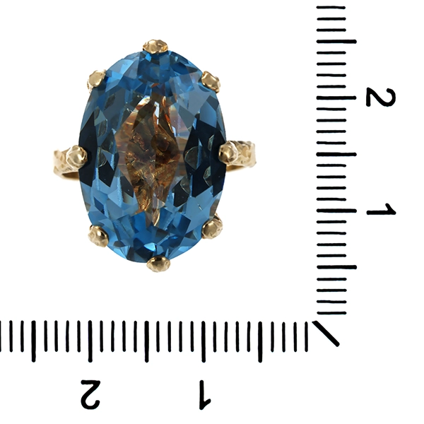 Ring, 8K, Gelbgold, synthetischer Spinell