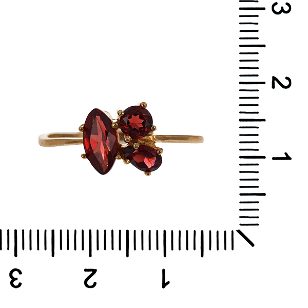 Ring, 8K, Gelbgold, Granat