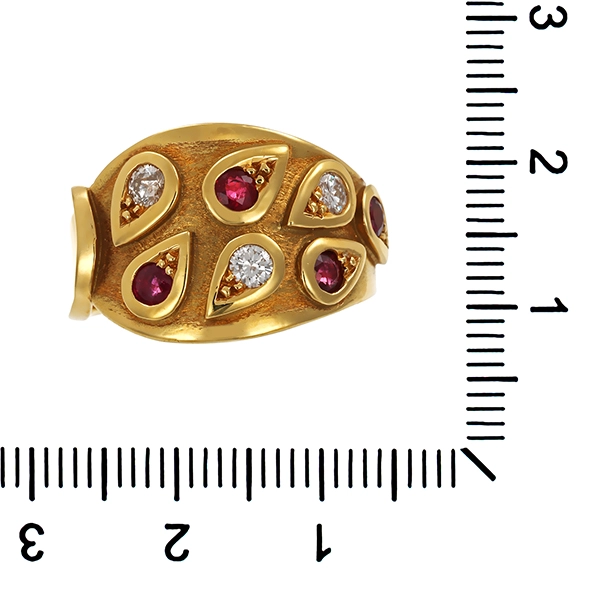 Ring, 18K, Gelbgold, Brillanten, Rubine