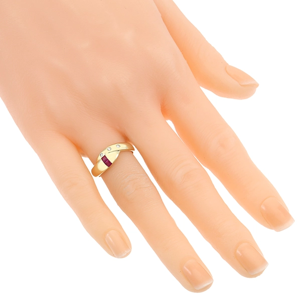 Ring, 14K, Gelbgold, Rubine, Brillanten