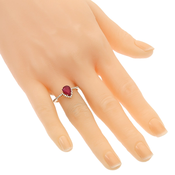 Ring, 18K, Rotgold, Rubin, Brillanten