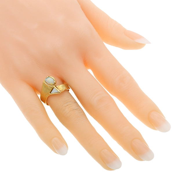 Ring, 18K, Gelbgold, Opal