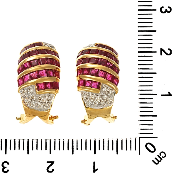 Clip-Stecker, 18K, Gelbgold, Rubine, Brillanten