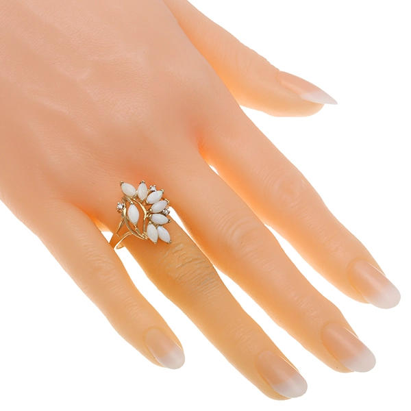 Ring, 8K, Gelbgold, Diamanten, Opale