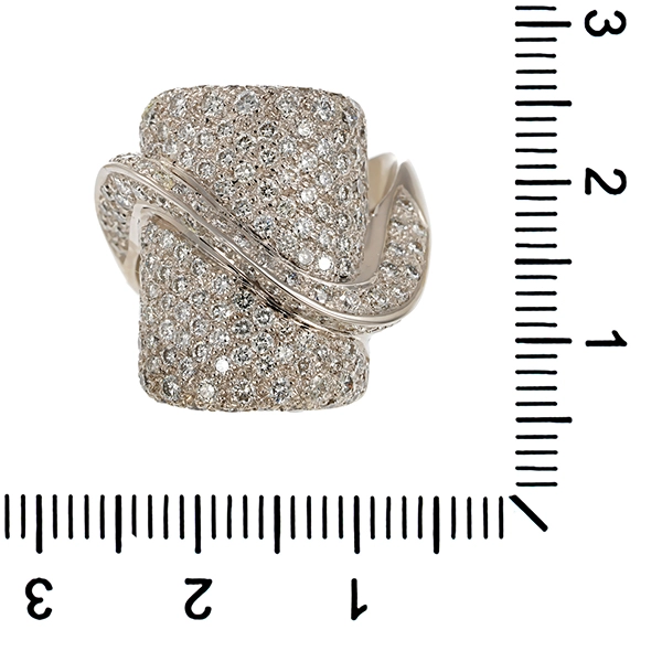 Ring, 18K, Weißgold, 175 Brillanten