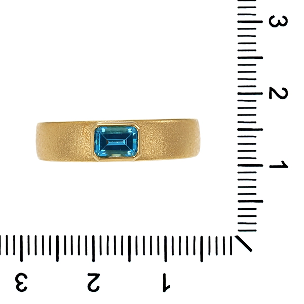 Ring, 18K, Gelbgold, Topas blau