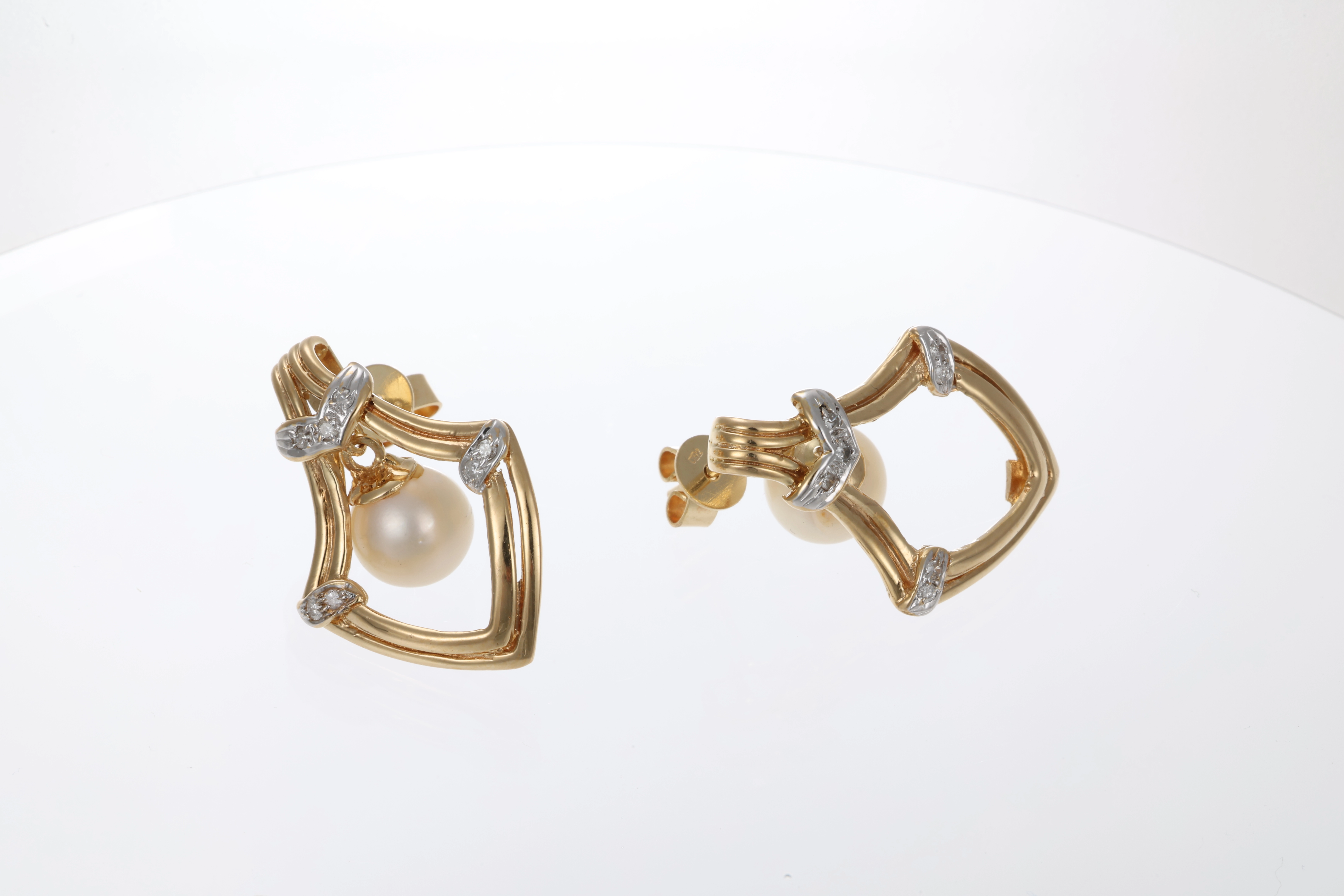 Steckhänger, 18K, Gelb-/Weißgold, Perle, Brillanten