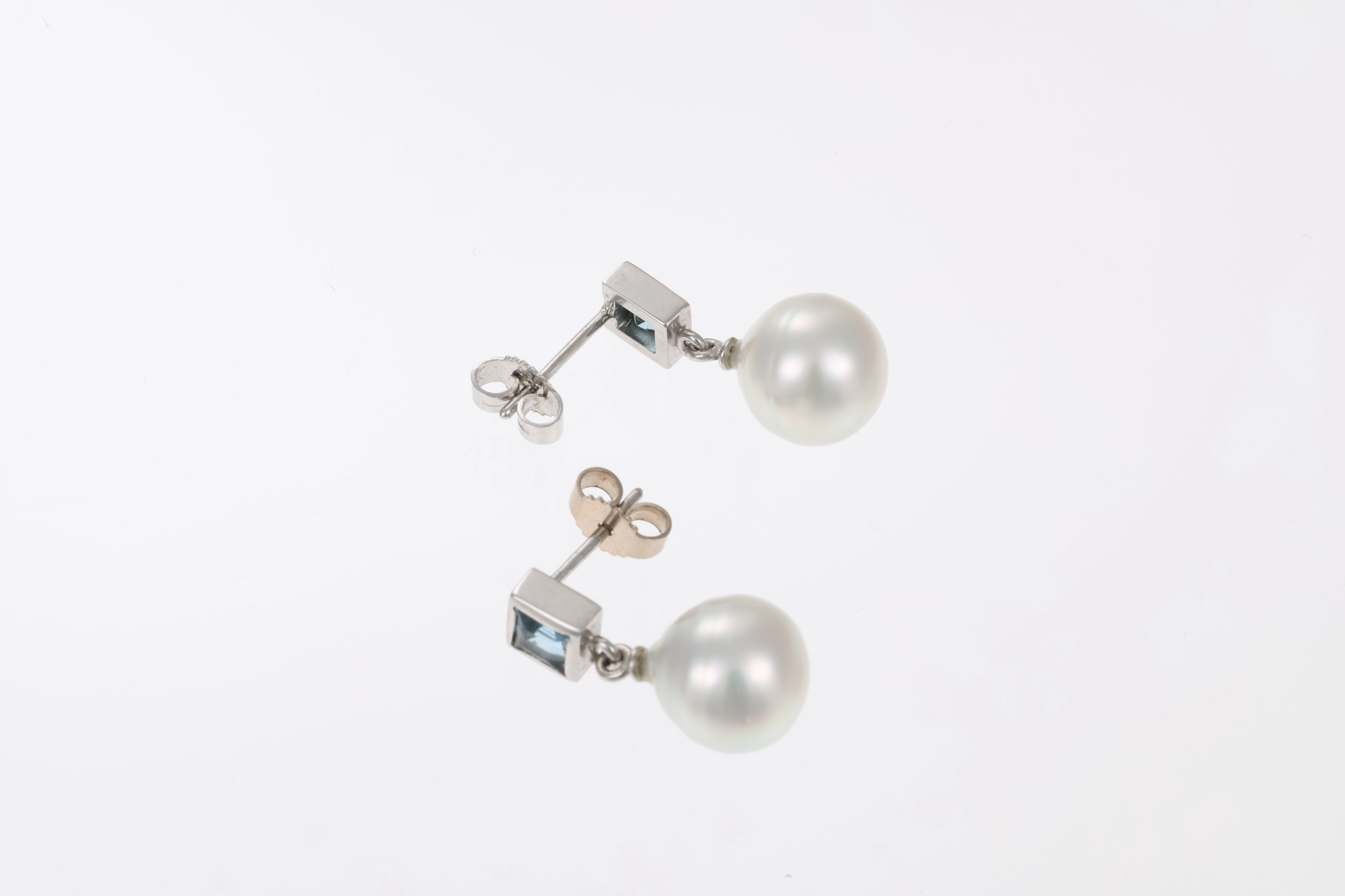 Steckhänger, 18K, Weißgold, Perle, Aquamarin