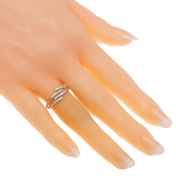 Ring, 9K, Weißgold, Brillanten