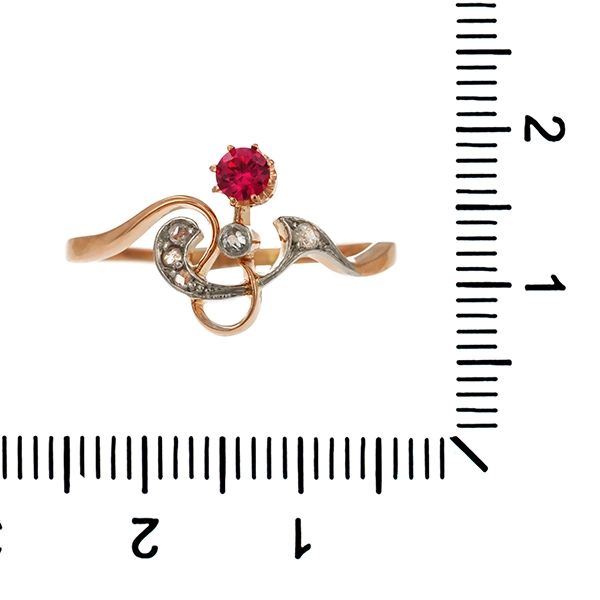 Ring, 14K, Rot-/Weißgold, Diamantrosen, Rubin