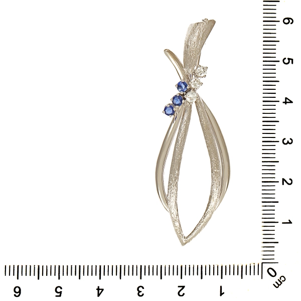 Brosche, 14K, Weißgold, Brillanten 0,21 ct, Saphir