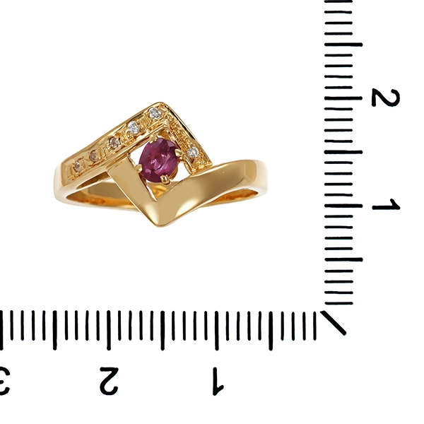 Ring, 18K, Gelbgold, Rubin & Diamanten, U54