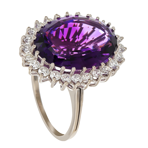 Ring, 18K, Weißgold, 1Amethyst , 24 Brillanten 