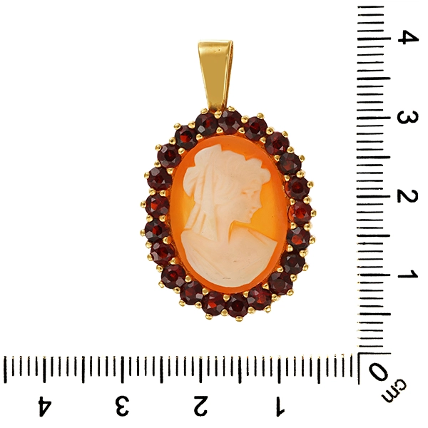 Anhänger, 18K, Gelbgold, Granate, Gemme