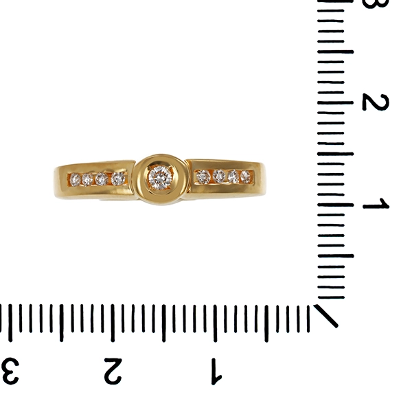 Ring, 9K, Gelbgold, Brillanten