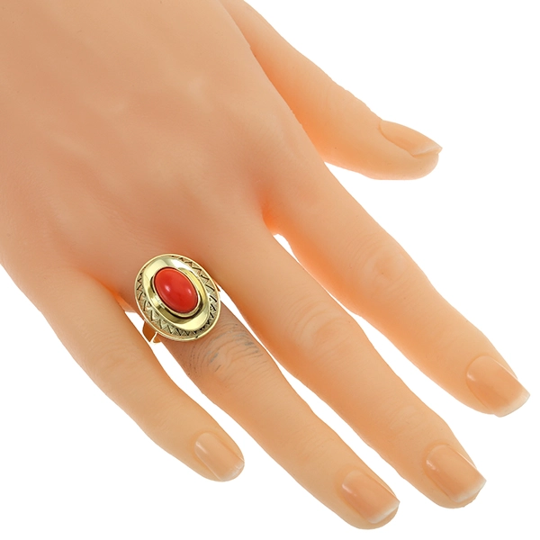Ring, 14K, Gelbgold, Koralle